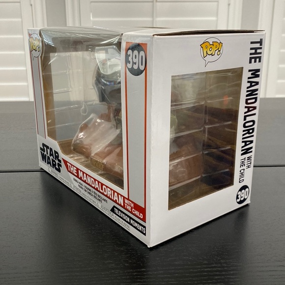 Funko Pop! Star Wars: The Mandalorian and The Child Vinyl Bobblehead Figure - Picture 11 of 13